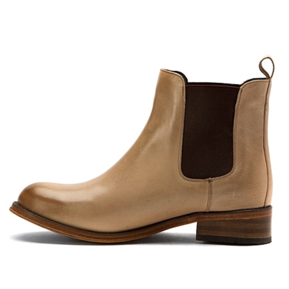 Genuine Leather Distressed Classic Chelsea Boots - Picture 4 of 7